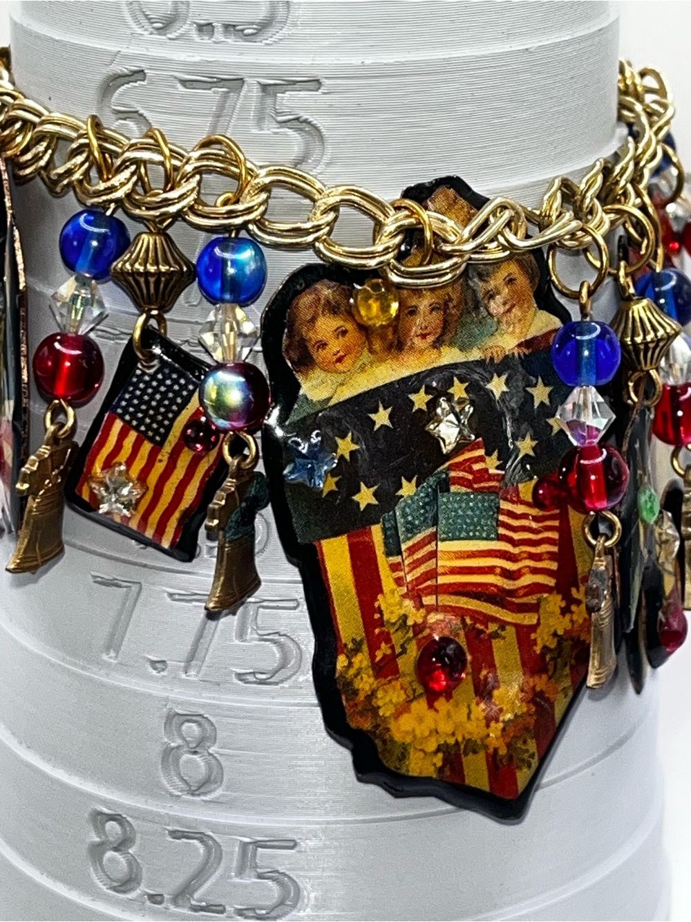 RARE!! Designs From The Deep decoupage Patriotic Americana Charm Bracelet - Picture 4 of 16